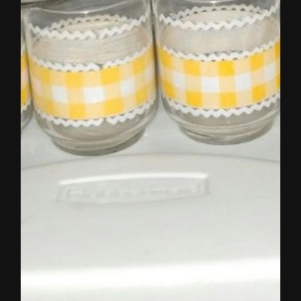 VINTAGE SET OF SIX SHOT/JUICE GLASSES. "RARE FOUND".